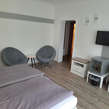 Hotel Angerland Garni Ратинген Экстерьер фото
