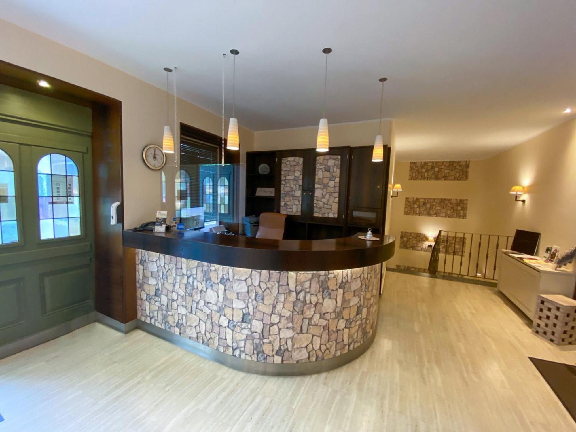 Hotel Angerland Garni Ратинген Экстерьер фото