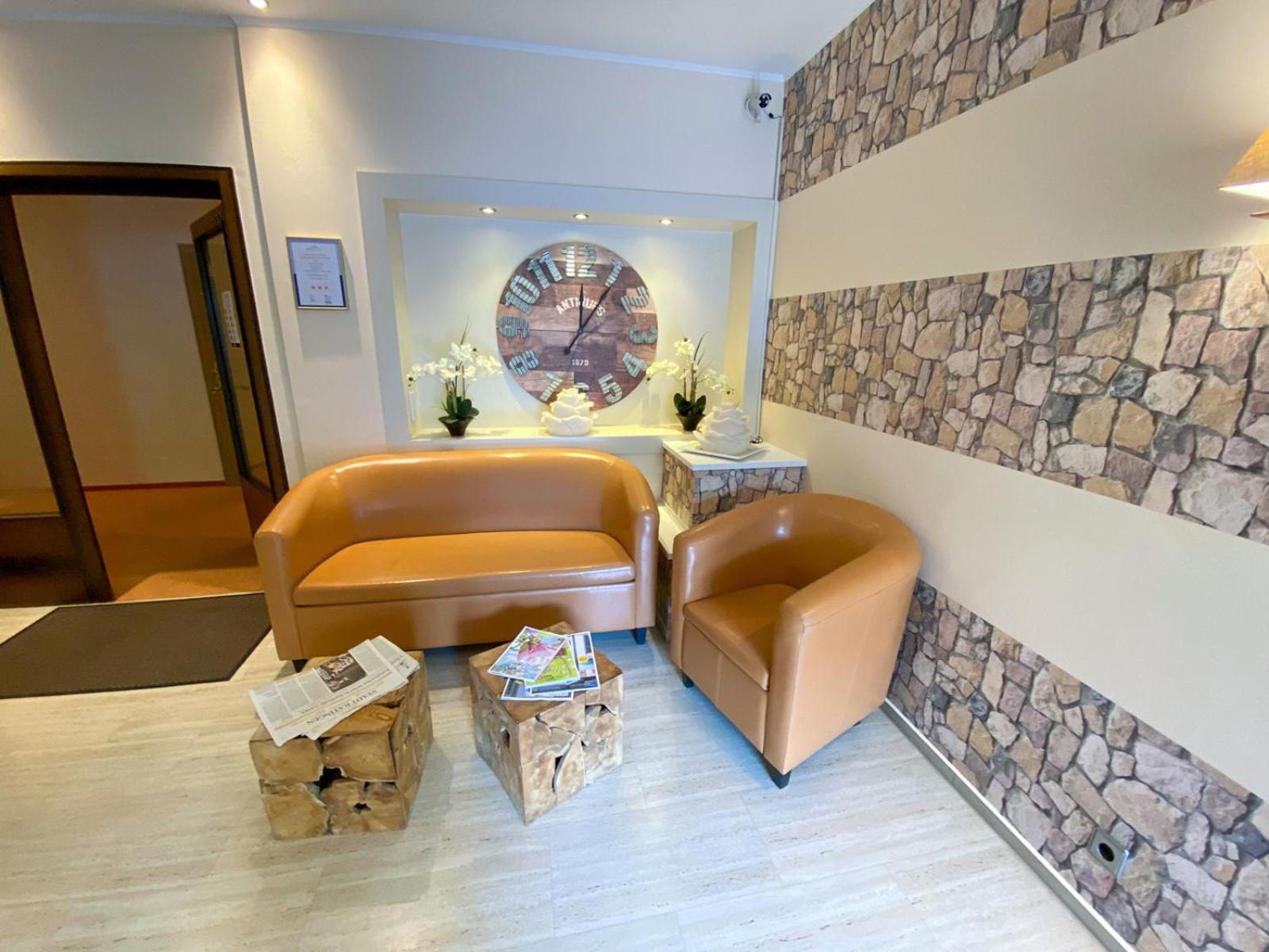 Hotel Angerland Garni Ратинген Экстерьер фото