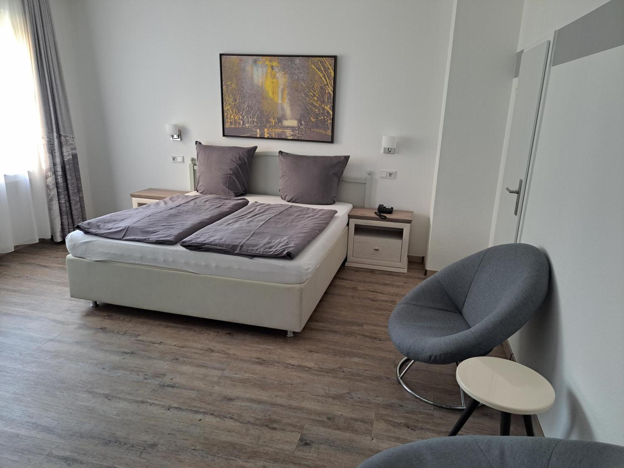 Hotel Angerland Garni Ратинген Экстерьер фото
